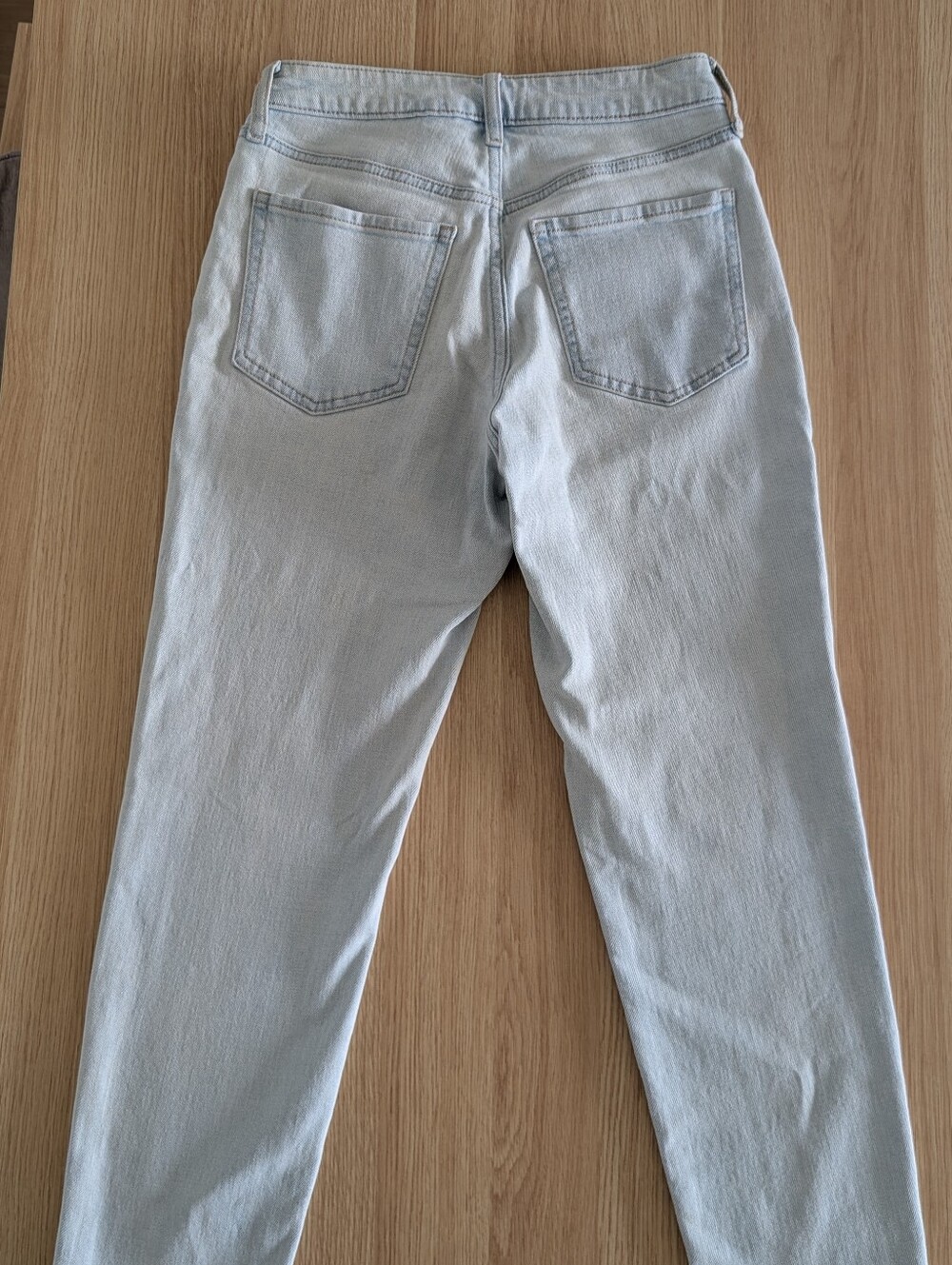 Straight Jeans - High Rise - Picture 5 of 6